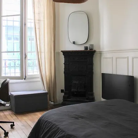 Very Quiet And Bright 35 M2 * Paris